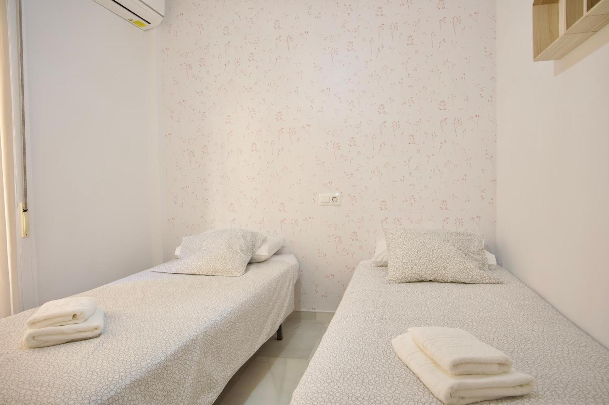 Bonito Apartamento Cerca De La Playa De Torrox Exterior foto